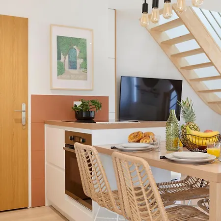 Maison Indépendante Avec Jardin * Orvault
