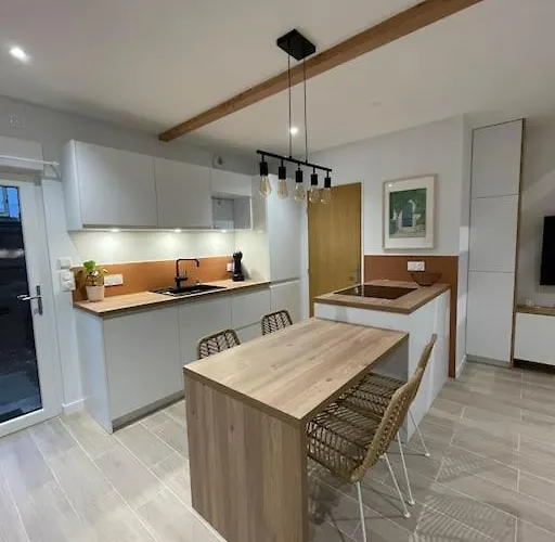 Maison Indépendante Avec Jardin Hébergement de vacances Orvault